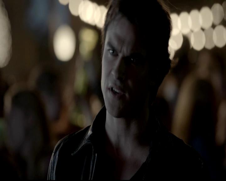 VampireDiariesWorld-dot-org_4x08WellAlwaysHaveBourbonStreet0768.jpg