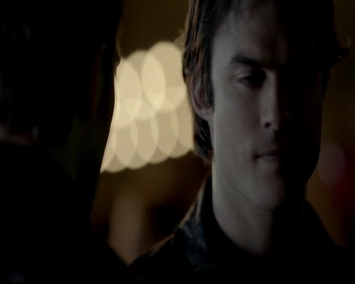 VampireDiariesWorld-dot-org_4x08WellAlwaysHaveBourbonStreet0775.jpg