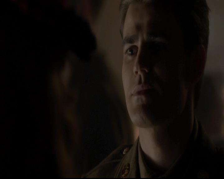 VampireDiariesWorld-dot-org_4x08WellAlwaysHaveBourbonStreet0806.jpg