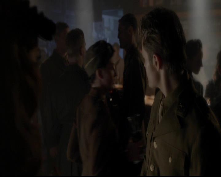 VampireDiariesWorld-dot-org_4x08WellAlwaysHaveBourbonStreet0818.jpg