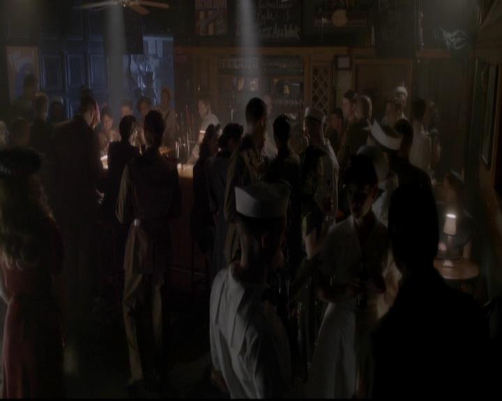 VampireDiariesWorld-dot-org_4x08WellAlwaysHaveBourbonStreet0823.jpg