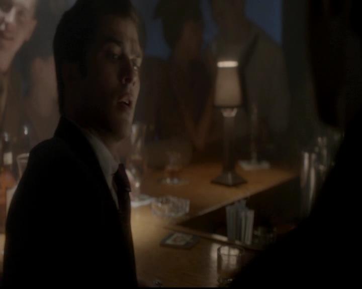 VampireDiariesWorld-dot-org_4x08WellAlwaysHaveBourbonStreet0832.jpg