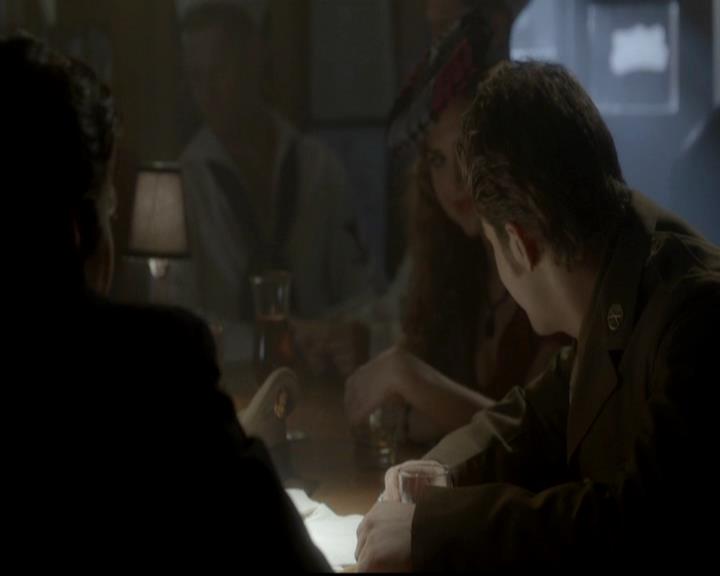 VampireDiariesWorld-dot-org_4x08WellAlwaysHaveBourbonStreet0861.jpg