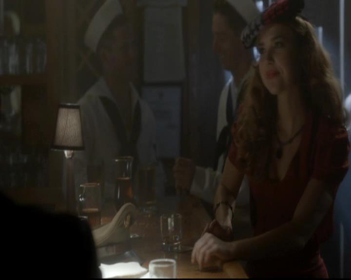 VampireDiariesWorld-dot-org_4x08WellAlwaysHaveBourbonStreet0879.jpg