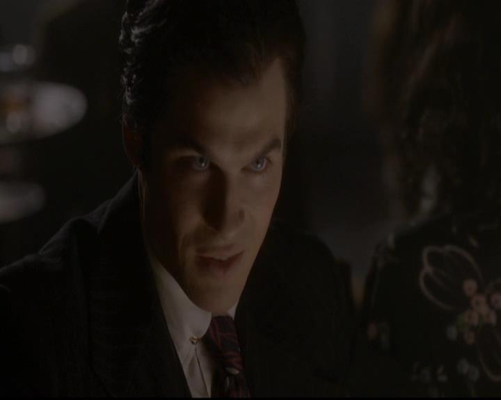 VampireDiariesWorld-dot-org_4x08WellAlwaysHaveBourbonStreet0912.jpg