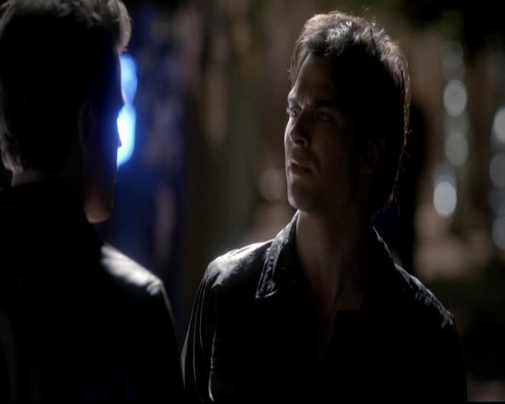 VampireDiariesWorld-dot-org_4x08WellAlwaysHaveBourbonStreet1074.jpg