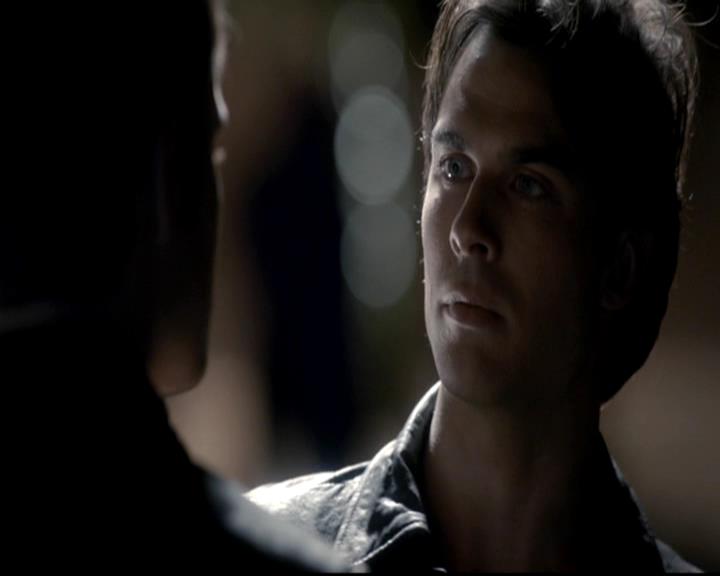 VampireDiariesWorld-dot-org_4x08WellAlwaysHaveBourbonStreet1086.jpg