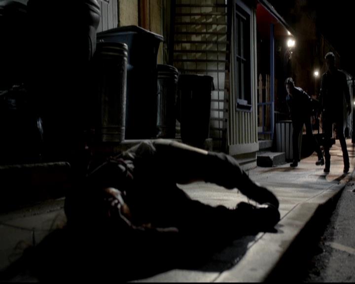 VampireDiariesWorld-dot-org_4x08WellAlwaysHaveBourbonStreet1110.jpg