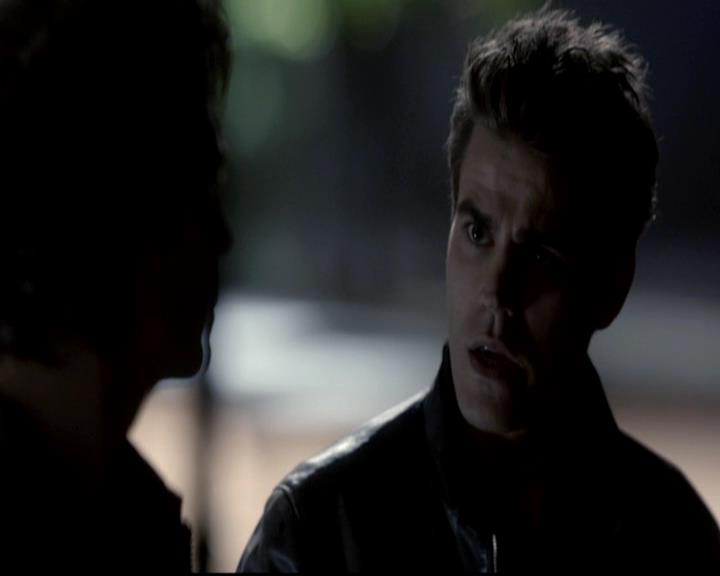 VampireDiariesWorld-dot-org_4x08WellAlwaysHaveBourbonStreet1130.jpg