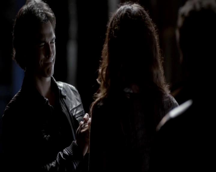 VampireDiariesWorld-dot-org_4x08WellAlwaysHaveBourbonStreet1150.jpg