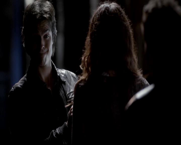 VampireDiariesWorld-dot-org_4x08WellAlwaysHaveBourbonStreet1151.jpg