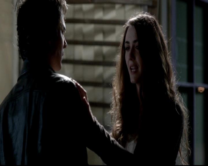 VampireDiariesWorld-dot-org_4x08WellAlwaysHaveBourbonStreet1158.jpg