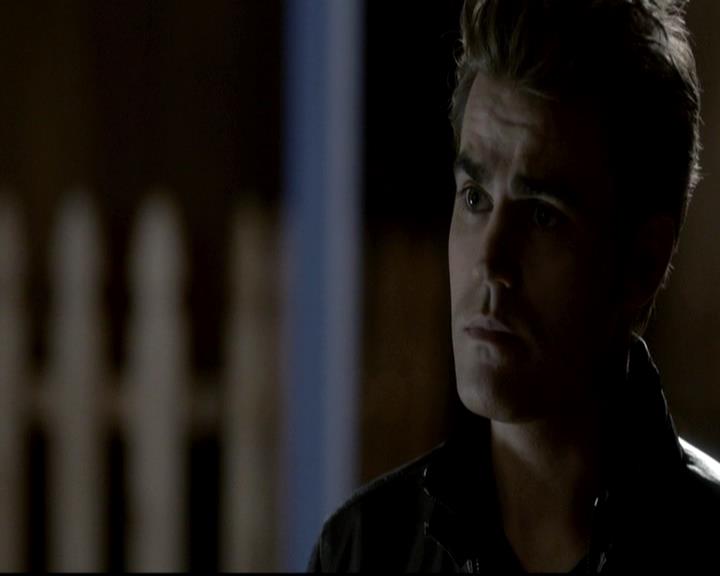 VampireDiariesWorld-dot-org_4x08WellAlwaysHaveBourbonStreet1168.jpg