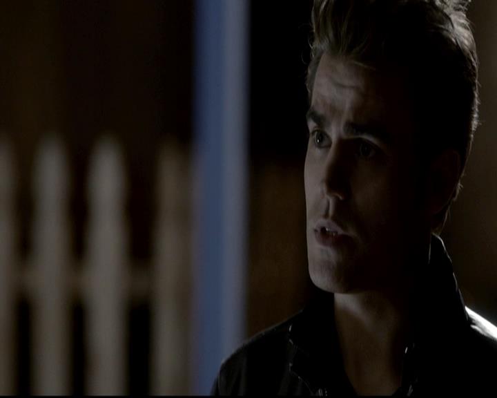 VampireDiariesWorld-dot-org_4x08WellAlwaysHaveBourbonStreet1169.jpg