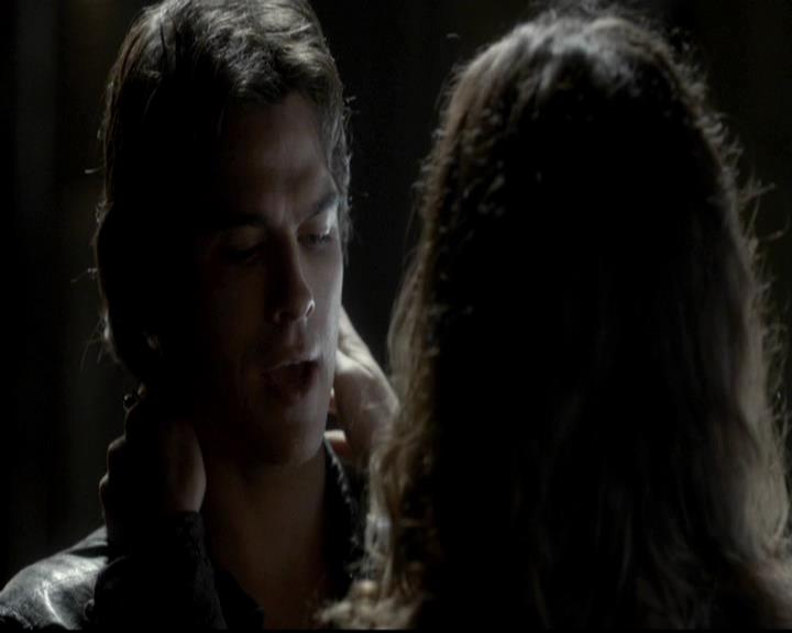 VampireDiariesWorld-dot-org_4x08WellAlwaysHaveBourbonStreet1170.jpg