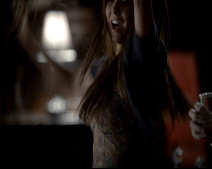 VampireDiariesWorld-dot-org_4x08WellAlwaysHaveBourbonStreet1202.jpg