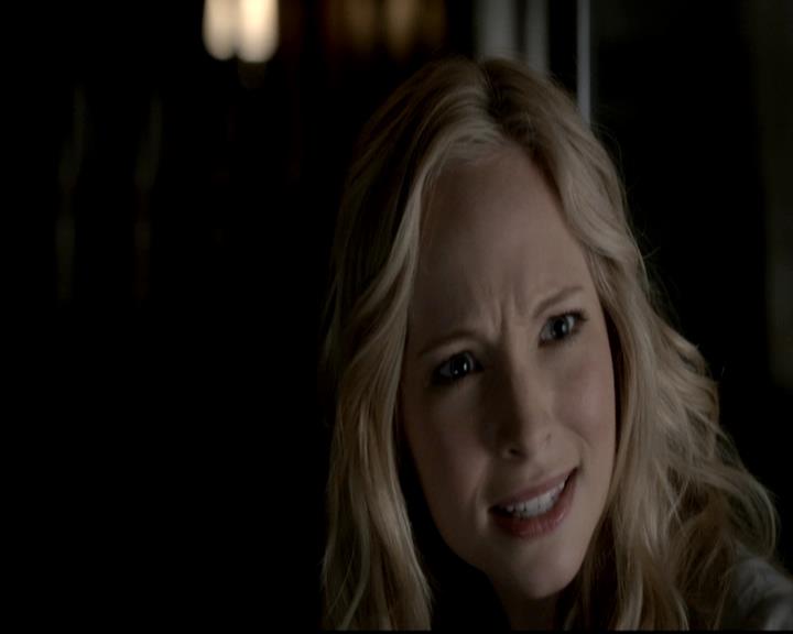 VampireDiariesWorld-dot-org_4x08WellAlwaysHaveBourbonStreet1279.jpg