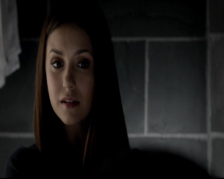 VampireDiariesWorld-dot-org_4x08WellAlwaysHaveBourbonStreet1282.jpg