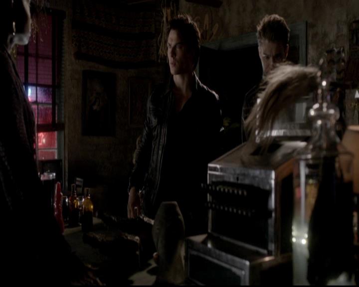 VampireDiariesWorld-dot-org_4x08WellAlwaysHaveBourbonStreet1305.jpg