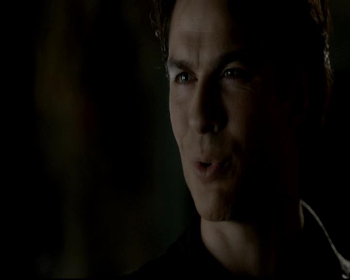 VampireDiariesWorld-dot-org_4x08WellAlwaysHaveBourbonStreet1314.jpg