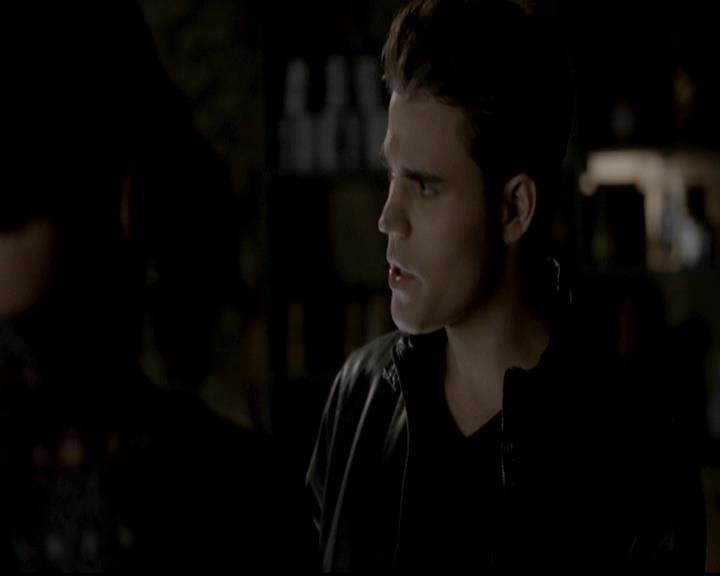 VampireDiariesWorld-dot-org_4x08WellAlwaysHaveBourbonStreet1350.jpg