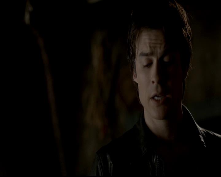 VampireDiariesWorld-dot-org_4x08WellAlwaysHaveBourbonStreet1362.jpg