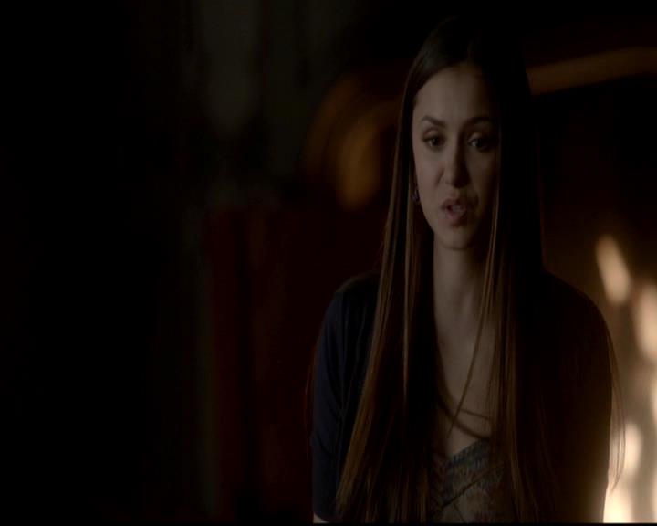 VampireDiariesWorld-dot-org_4x08WellAlwaysHaveBourbonStreet1397.jpg