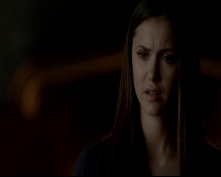 VampireDiariesWorld-dot-org_4x08WellAlwaysHaveBourbonStreet1407.jpg