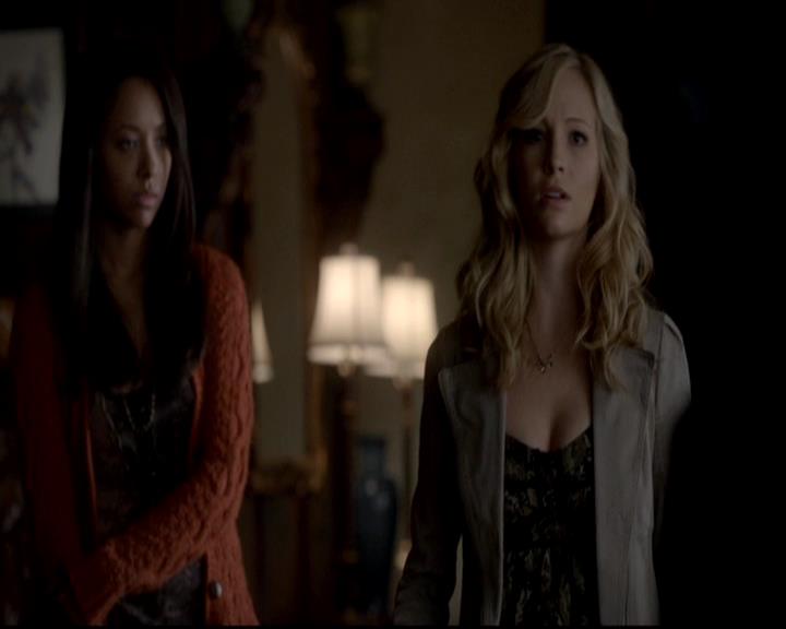 VampireDiariesWorld-dot-org_4x08WellAlwaysHaveBourbonStreet1415.jpg