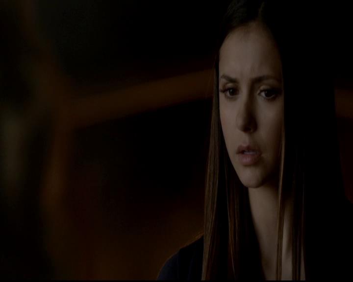 VampireDiariesWorld-dot-org_4x08WellAlwaysHaveBourbonStreet1425.jpg