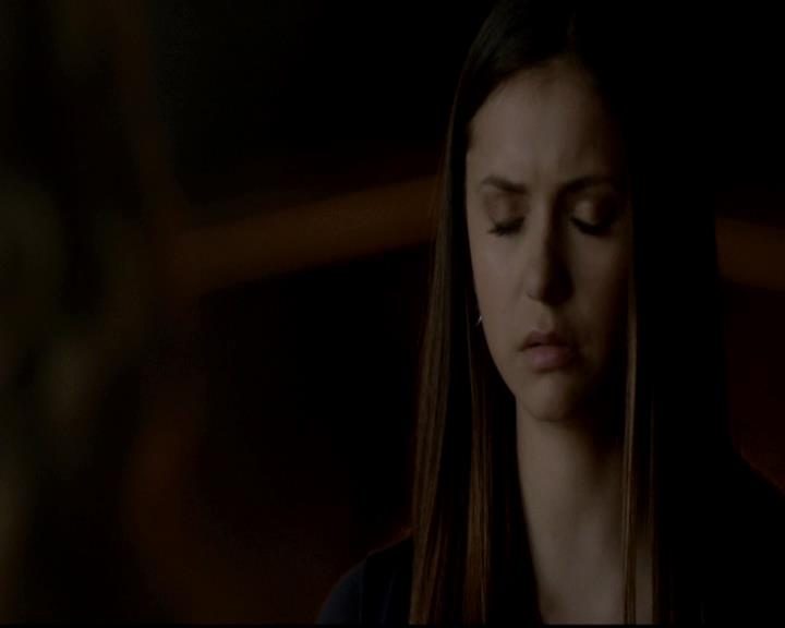 VampireDiariesWorld-dot-org_4x08WellAlwaysHaveBourbonStreet1429.jpg