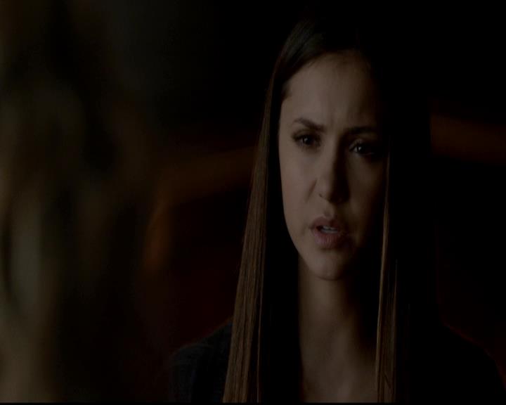 VampireDiariesWorld-dot-org_4x08WellAlwaysHaveBourbonStreet1436.jpg