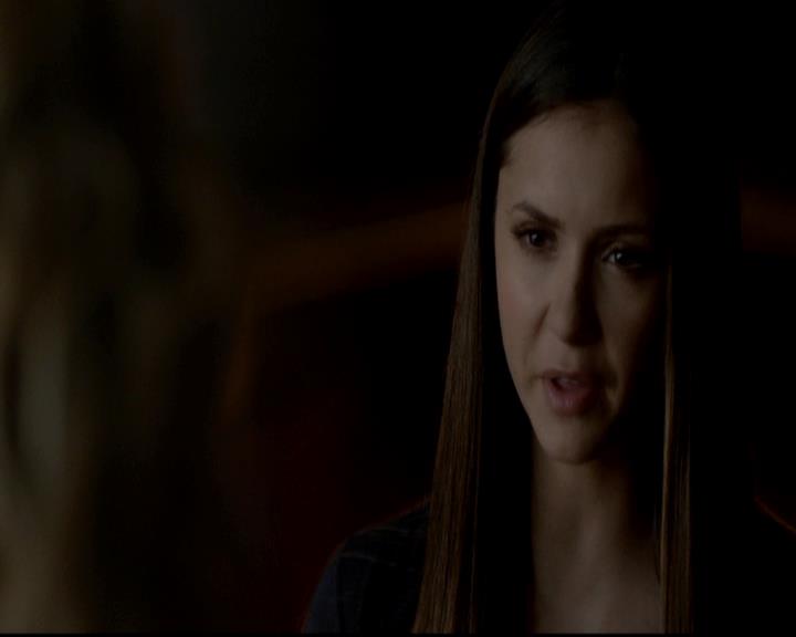 VampireDiariesWorld-dot-org_4x08WellAlwaysHaveBourbonStreet1437.jpg