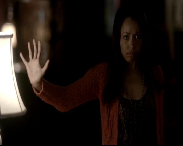 VampireDiariesWorld-dot-org_4x08WellAlwaysHaveBourbonStreet1462.jpg