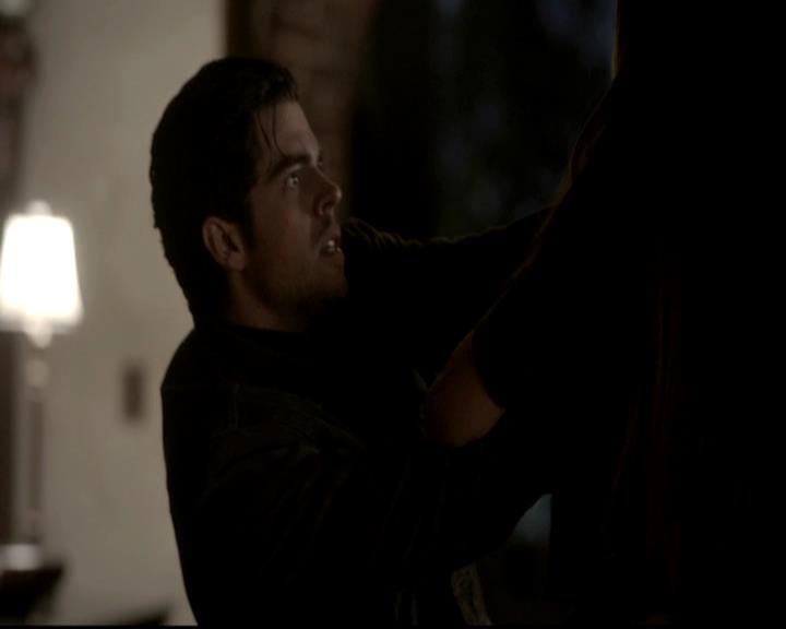 VampireDiariesWorld-dot-org_4x08WellAlwaysHaveBourbonStreet1463.jpg