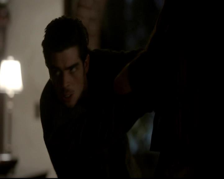 VampireDiariesWorld-dot-org_4x08WellAlwaysHaveBourbonStreet1466.jpg