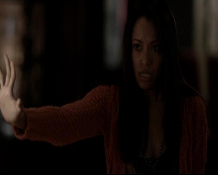 VampireDiariesWorld-dot-org_4x08WellAlwaysHaveBourbonStreet1469.jpg