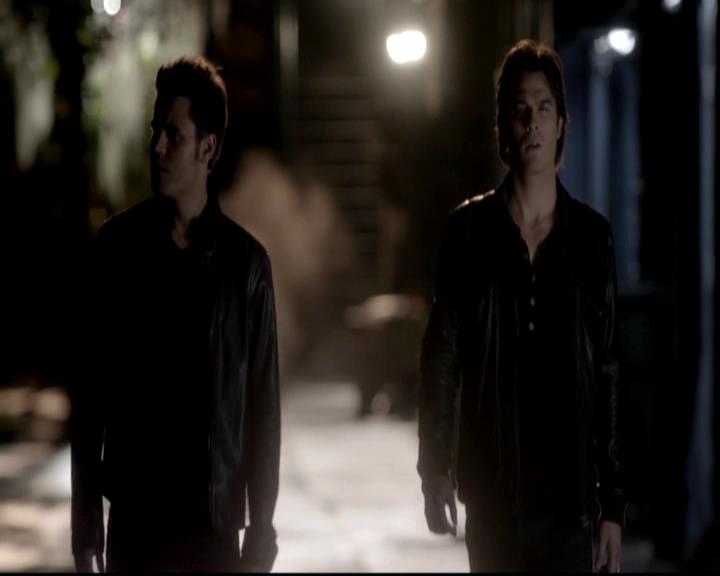 VampireDiariesWorld-dot-org_4x08WellAlwaysHaveBourbonStreet1484.jpg