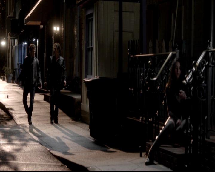 VampireDiariesWorld-dot-org_4x08WellAlwaysHaveBourbonStreet1489.jpg