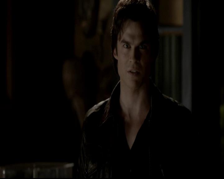 VampireDiariesWorld-dot-org_4x08WellAlwaysHaveBourbonStreet1561.jpg