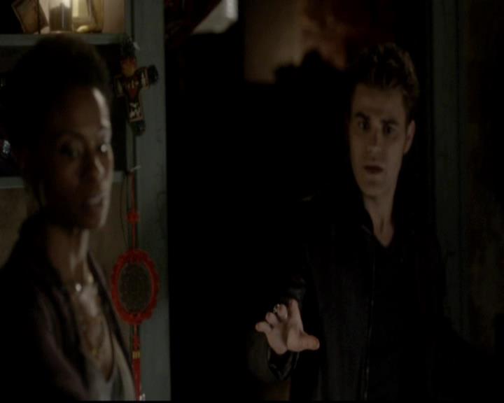 VampireDiariesWorld-dot-org_4x08WellAlwaysHaveBourbonStreet1573.jpg