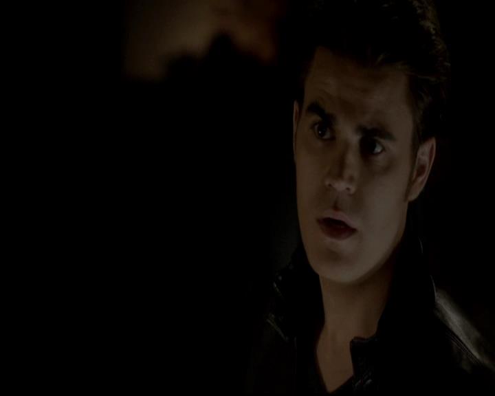 VampireDiariesWorld-dot-org_4x08WellAlwaysHaveBourbonStreet1575.jpg