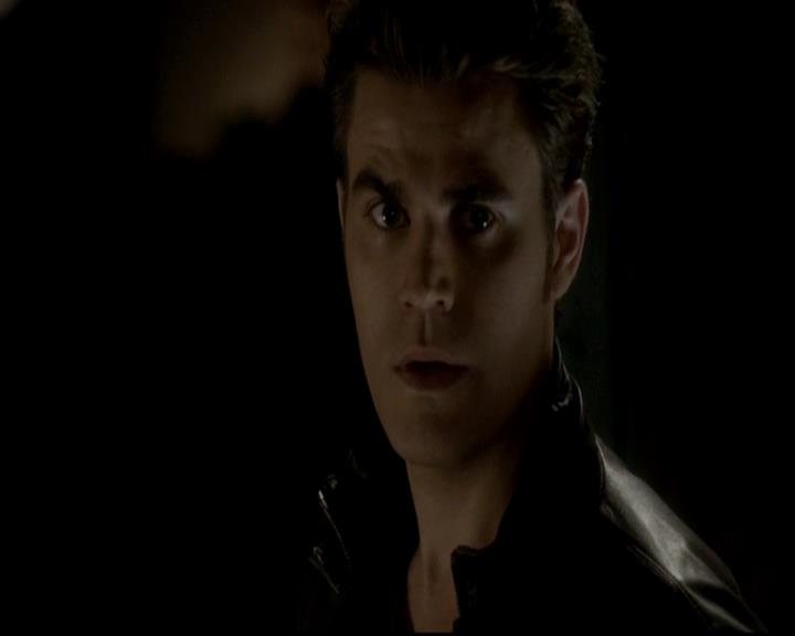 VampireDiariesWorld-dot-org_4x08WellAlwaysHaveBourbonStreet1582.jpg