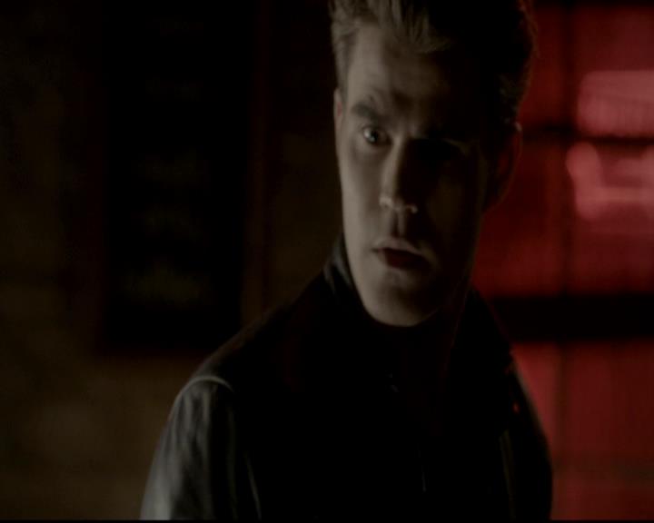 VampireDiariesWorld-dot-org_4x08WellAlwaysHaveBourbonStreet1599.jpg