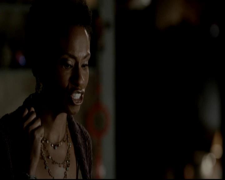 VampireDiariesWorld-dot-org_4x08WellAlwaysHaveBourbonStreet1602.jpg