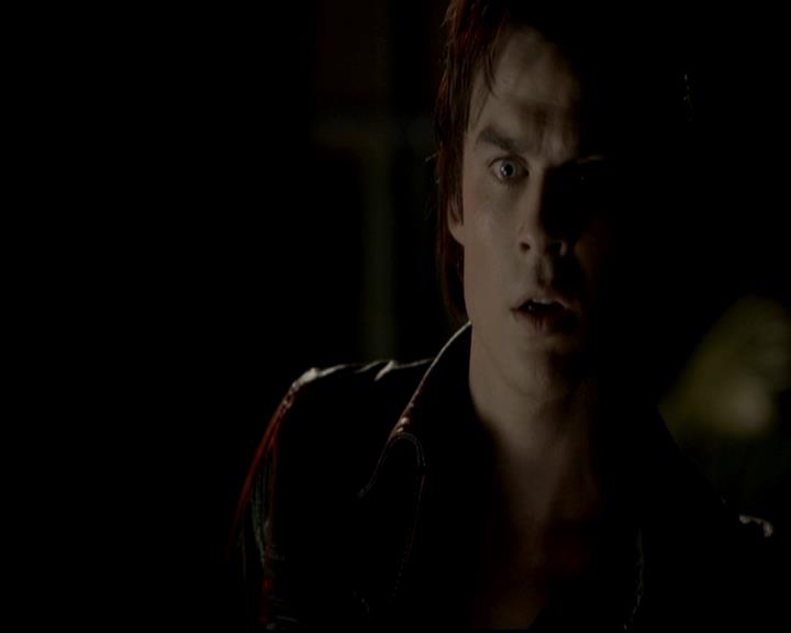 VampireDiariesWorld-dot-org_4x08WellAlwaysHaveBourbonStreet1609.jpg