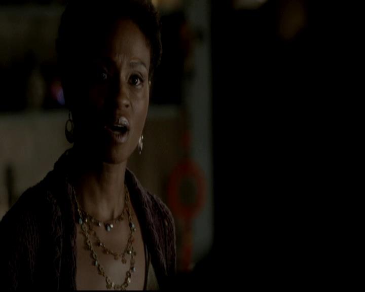 VampireDiariesWorld-dot-org_4x08WellAlwaysHaveBourbonStreet1611.jpg