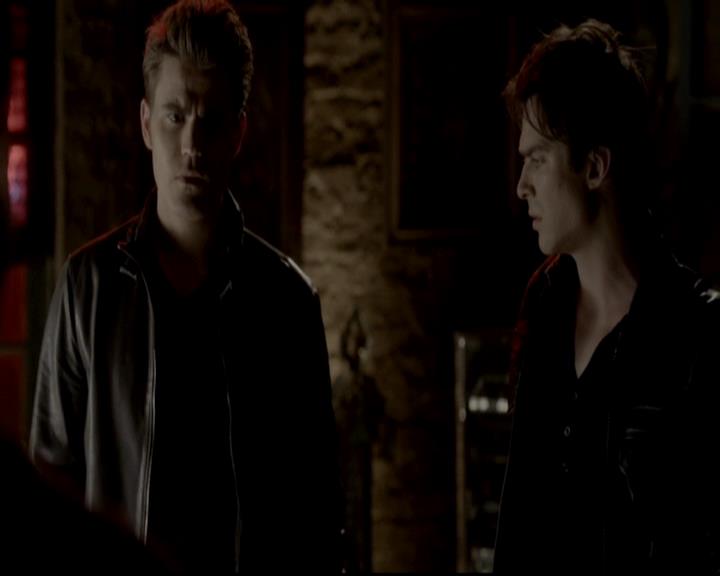 VampireDiariesWorld-dot-org_4x08WellAlwaysHaveBourbonStreet1615.jpg