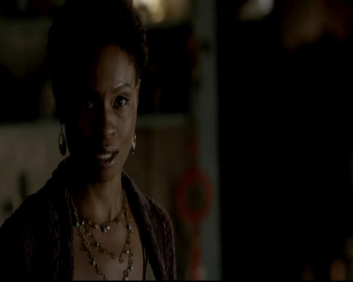 VampireDiariesWorld-dot-org_4x08WellAlwaysHaveBourbonStreet1620.jpg