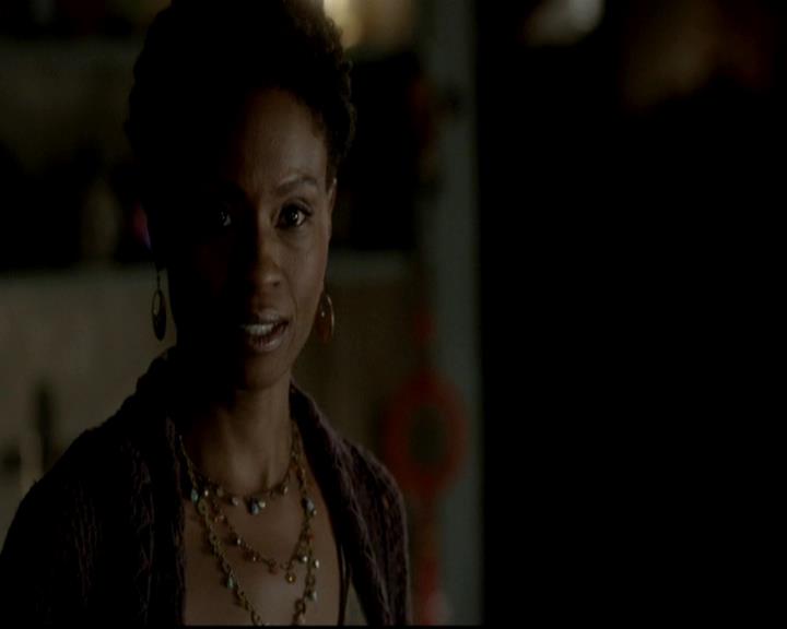 VampireDiariesWorld-dot-org_4x08WellAlwaysHaveBourbonStreet1623.jpg